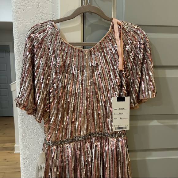 NWT Mac Duggal 4913M Rose Pink Sequin Embellished Gown - Picture 9 of 10